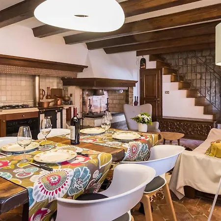 Luxurious With Stunning View In Buje Villa *