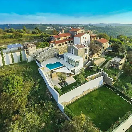 Luxurious With Stunning View In Buje