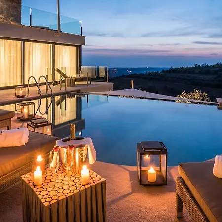 Villa Luxurious With Stunning View In Buje