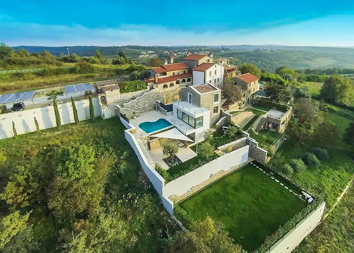 Luxurious With Stunning View In Buje