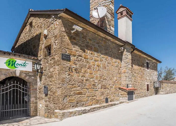 Luxurious With Stunning View In Buje Villa